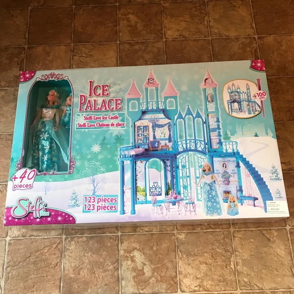 Ice Palace Steffi Love - Picture 1 of 7